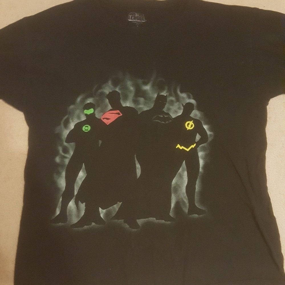 Men's justice league t shirt